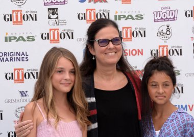 Giffoni Valle Piana, Sa, İtalya - 24 Temmuz 2019 : Elisa Del Genio, Eleonora Andreatta ve Ludovica Nasti Giffoni Film Festivali 2019'da - 24 Temmuz 2019'da Giffoni Valle Piana, İtalya.