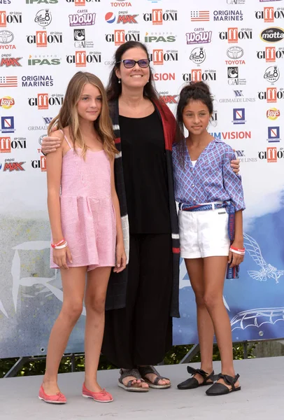 Giffoni Valle Piana, Sa, İtalya - 24 Temmuz 2019 : Elisa Del Genio, Eleonora Andreatta ve Ludovica Nasti Giffoni Film Festivali 2019'da - 24 Temmuz 2019'da Giffoni Valle Piana, İtalya.