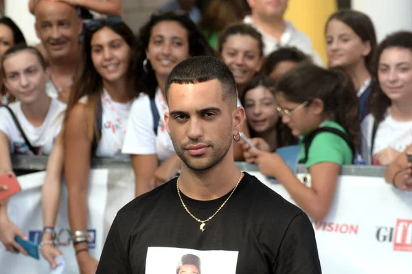 Giffoni Valle Piana, Sa, İtalya - 27 Temmuz 2019 : Mahmood Giffoni Film Festivali'nde 2019 - 27 Temmuz 2019'da Giffoni Valle Piana, İtalya.
