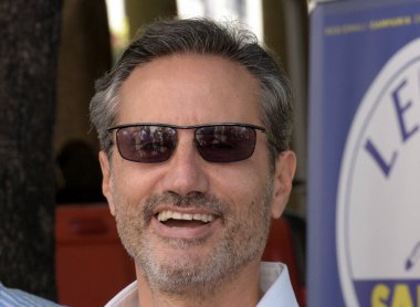 İtalya: İtalyan siyasetçi Stefano Caldoro bir halk toplantısında Salerno 'da konuştu. 26 Ağustos 2020.