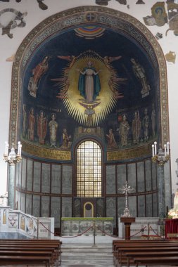 İtalya: Salerno Katedrali 'nin iç görünümü, 4 Eylül 2020.