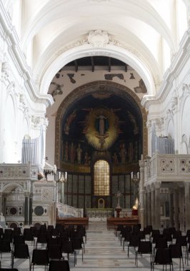 İtalya: Salerno Katedrali 'nin iç görünümü, 4 Eylül 2020.