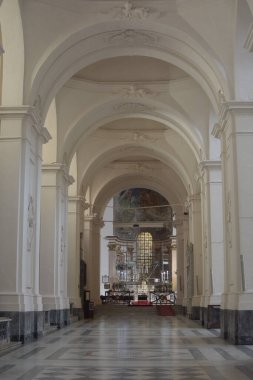 İtalya: Salerno Katedrali 'nin iç görünümü, 4 Eylül 2020.