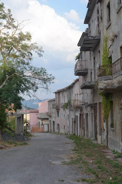 イタリア ロマニャーノ モンテ 南イタリアの放棄された町 2020年9月10日 — ストック写真
