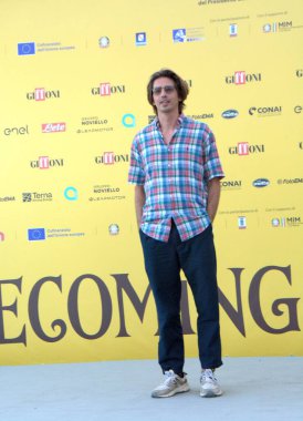 GiFFONI VALLE PİANA - 24 Temmuz 2025: Alejandro Cifuentes Giffoni Film Festivali 2025 - 24 Temmuz 2025 tarihinde Giffoni Valle Piana, İtalya.