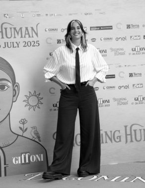 GIFFONI VALLE PIANA - 26 Temmuz 2025: Angelica Cristina Gori aka Chiamamifaro Giffoni Film Festivali 2025 - 26 Temmuz 2025 tarihinde Giffoni Valle Piana, İtalya.