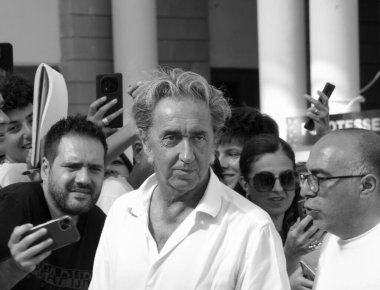 GiFFONI VALİNA PİANA - 23 Temmuz 2025: Paolo Sorrentino Giffoni Film Festivali 2025 - 23 Temmuz 2025 tarihinde Giffoni Valle Piana, İtalya.