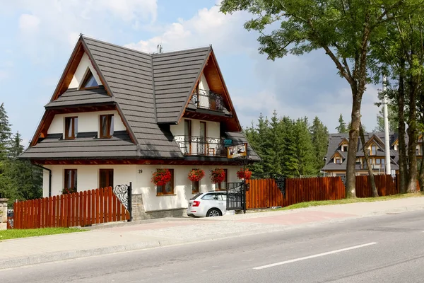 Zakopane Polônia Agosto 2017 Uma Casa Residencial Moderna Com Uma — Fotografia de Stock