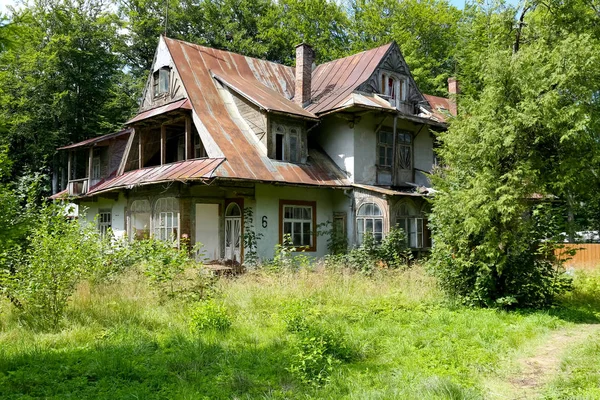 Zakopane Polonia Agosto 2017 Villa Abandonada Borek Edificio Madera Parcialmente — Foto de Stock