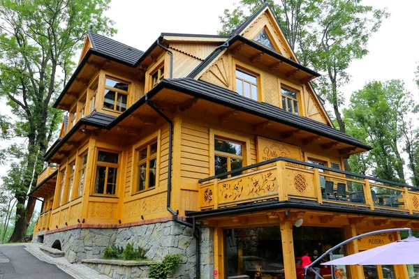 Zakopane Polônia Agosto 2017 Casa Madeira Maravilhosamente Restaurada Expandida Edifício — Fotografia de Stock