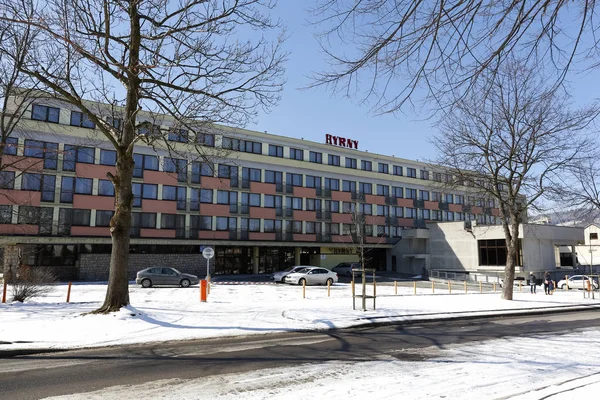 Zakopane Polonia Marzo 2018 Gran Edificio Alberga Centro Recreación Frente — Foto de Stock