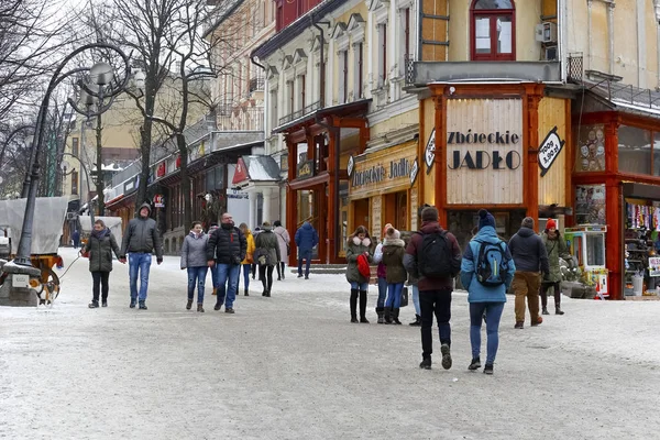 Zakopane Poland March 2018 People Walk Krupowki Street Main Promenade — Stock Photo, Image