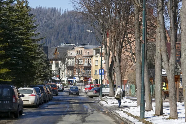 Zakopane Polen Maart 2018 Zijn Aan Het Einde Van Straat — Stockfoto