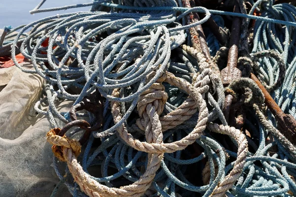 Linhas Pesca Antigas Desgastadas São Visíveis Porto Pesca Kolobrzeg Polônia — Fotografia de Stock