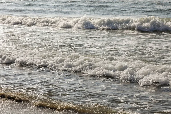 Golven Van Baltische Zee Bereiken Kust Polen Wesel — Stockfoto