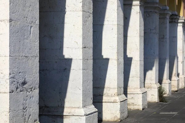 Колоннада Которую Можно Увидеть Ницце Франция Сделана Белого Камня — стоковое фото