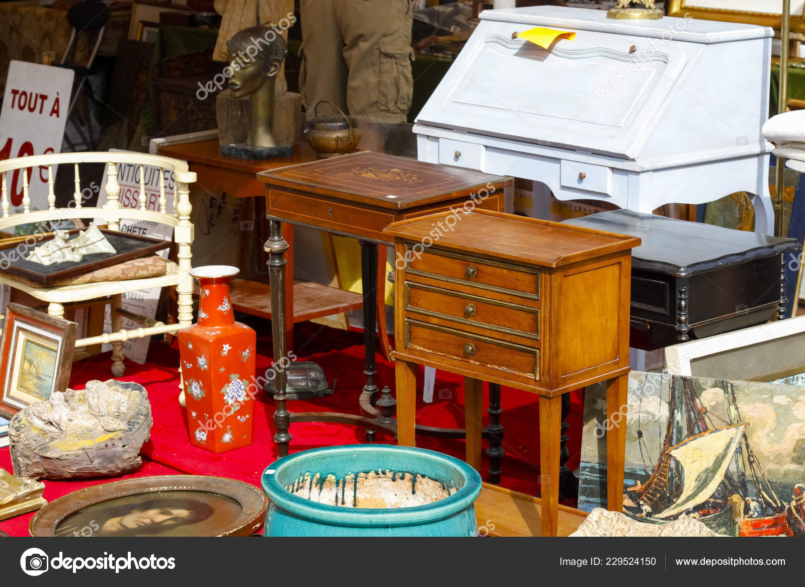 Nice France September 2018 Second Hand Furniture Other Interior