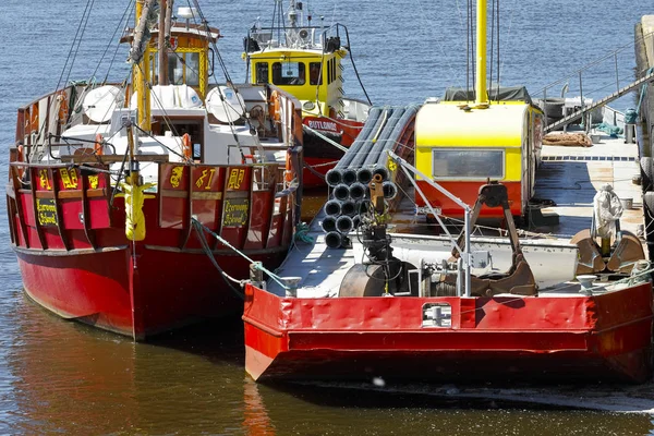 Kolobrzeg Polonia Junio 2018 Tres Barcos Atracan Puerto Trata Una —  Fotos de Stock