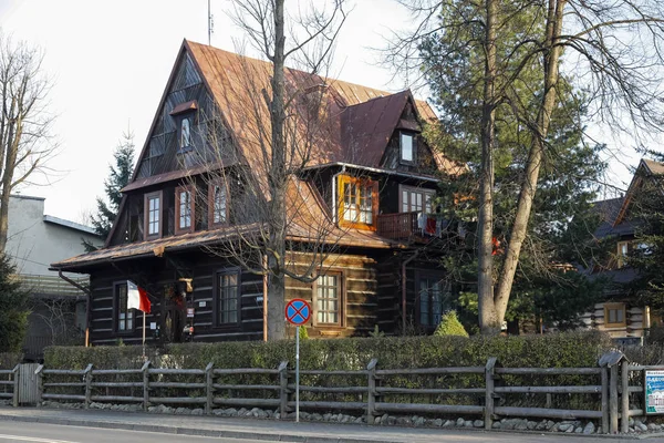 Zakopane Poland November 2018 Wooden Villa Built Thick Logs Covered — Stock Photo, Image