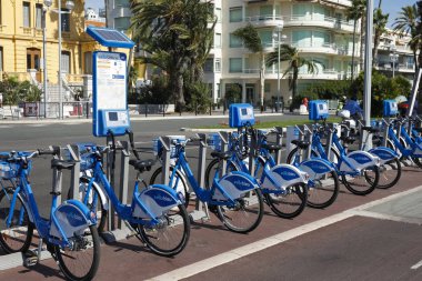 Bir bisiklet bu şehirde taşımak için harika bir yoldur