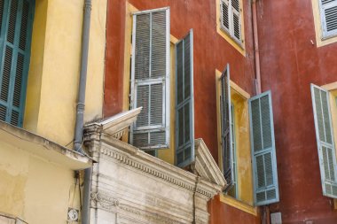 Eski şehir tenement cephesi