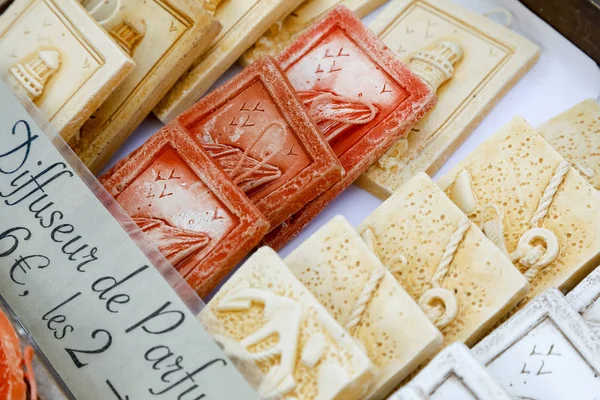 Perfume diffusers in the form of decorative tiles — Stock Photo, Image