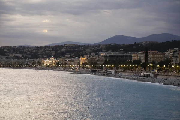 The night is approaching by the sea in Nice — Stock Photo, Image