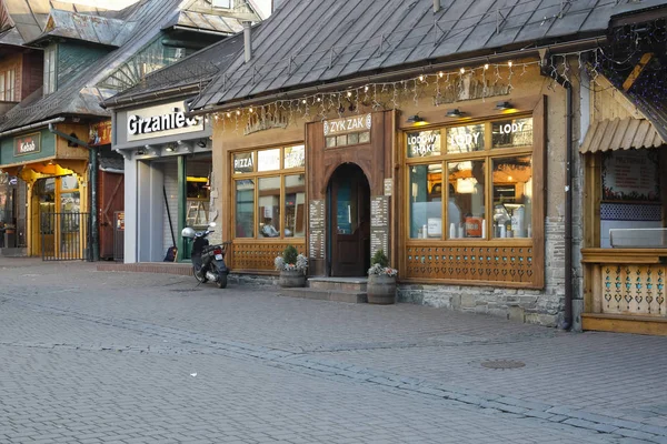 Etalages langs de beroemde Krupowki-Straat — Stockfoto