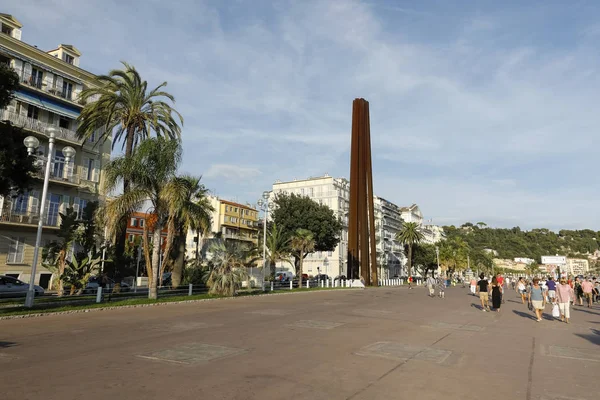 Una scultura in acciaio a Nizza — Foto Stock