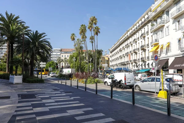 City which is the destination of many tourists — Stock Photo, Image