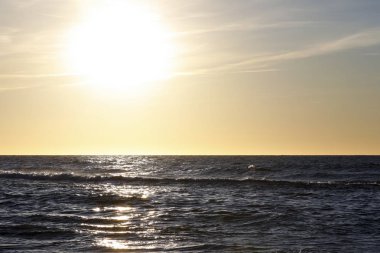 Gün batımı yaklaşacak.