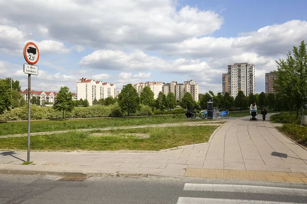 Grünflächen verschönern den Kiez — Stockfoto