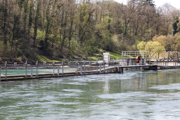 A small weir on the river Aare in Bern — Stock Photo, Image