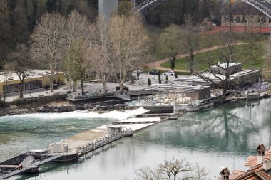 Aare Nehri akar