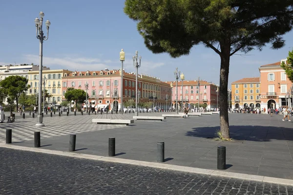 Piazza Massena e alcuni alberi — Foto Stock