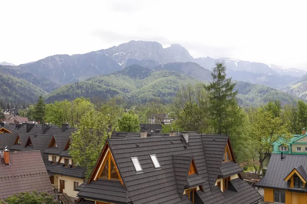 Modern roofs on buildings — Stock Photo, Image