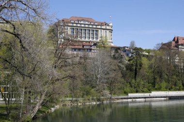 Nehre bakan lüks otel