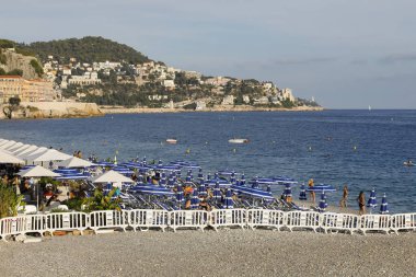 Nice'de Akdeniz plajı