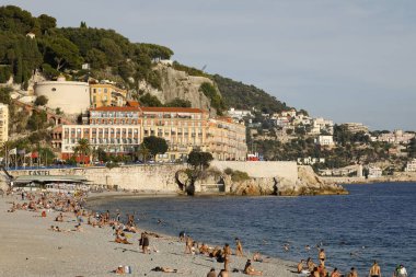 Biraz uzakta Castle Hill olduğunu