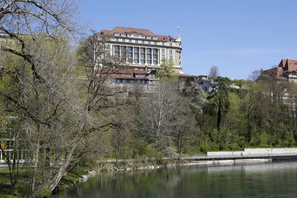 Luxury hotel overlooking the river — Stock Photo, Image