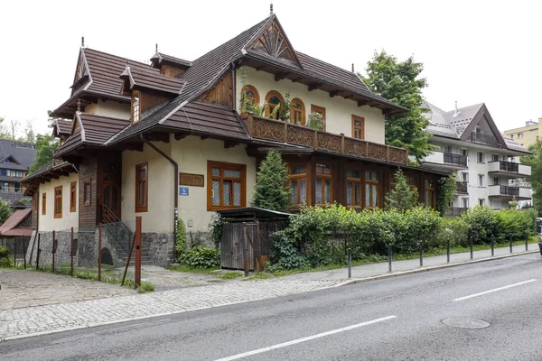 Deze villa is een architectonisch monument — Stockfoto