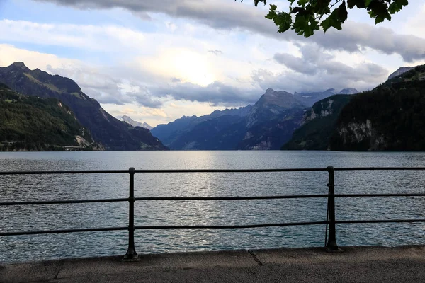 Railing Aan Oevers Van Het Meer Van Luzern Brunnen Het — Stockfoto