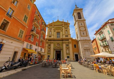 Nice, Fransa - 24 Mayıs 2018: Görünümde ünlü yer Rosetti ve Sainte Reparate Katedrali Basilique de Nice, Fransız Rivierası
