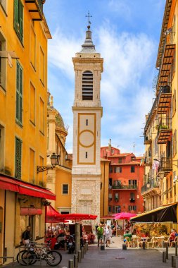 Nice, Fransa - 24 Mayıs 2018: Görünümde ünlü yer Rosetti ve Sainte Reparate Katedrali Basilique de Nice, Fransız Rivierası