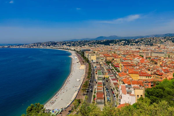 Akdeniz kıyı şeridi ve Old Town, Castle Hill Nice, Fransız Rivierası, Cote d'Azur, Fransa tepesinden Vieille Ville cityscape görünümü