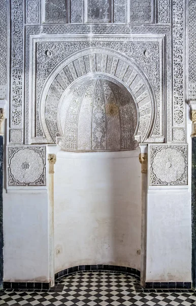 Fes Morocco May 2013 Moroccan Carved Plaster Arabesque Alcove 14Th — Stock Photo, Image