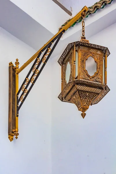 Utsmyckade Marockanska Metal Lantern Riad Fes Marocko — Stockfoto