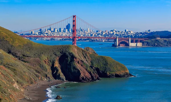 Golden Gate Bridge e San Francisco Skyline — Foto Stock