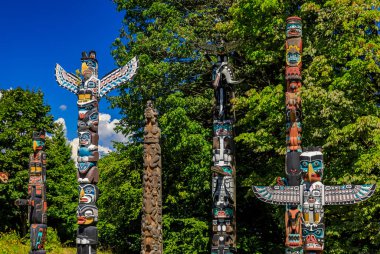Stanley Parkı Vancouver, Kanada'da Brockton noktasında ilk Milletler Kızılderili totem direkleri