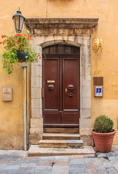 Grasse Francia Octubre 2013 Puerta Antigua Una Pintoresca Ciudad Medieval — Foto de Stock